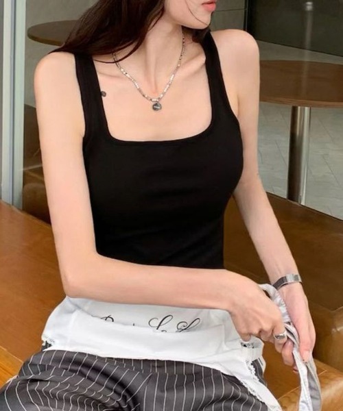 by LEGNA(バイレグナ)の「バックデザイン カップ付きタンクトップ(タンクトップ・レディース・グレー/ネイビー/ホワイト/ブラック・FREE)」の21枚目の写真