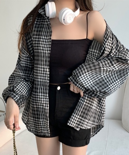 yuue' ( wear )（ユーイ）の「オーバーサイズチェック長袖シャツ（シャツ/ブラウス・レディース・グリーン/イエロー/ネイビー/ブルー/ブラック/レッド/ブラック系その他/ブラック系その他2/レッド系その他/ブルー系その他/イエロー系その他・FREE）」の3枚目の写真