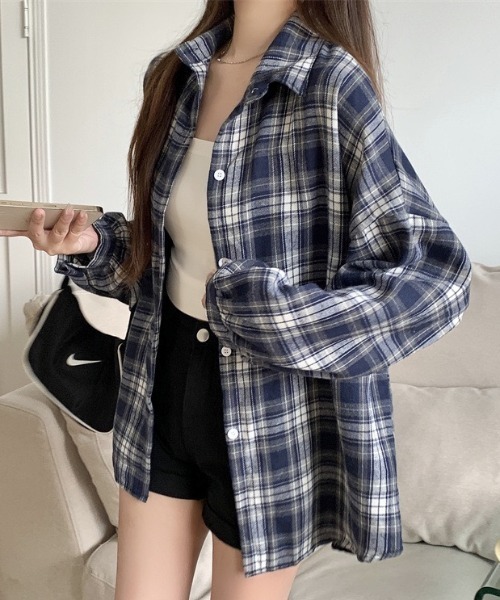 yuue' ( wear )（ユーイ）の「オーバーサイズチェック長袖シャツ（シャツ/ブラウス・レディース・グリーン/イエロー/ネイビー/ブルー/ブラック/レッド/ブラック系その他/ブラック系その他2/レッド系その他/ブルー系その他/イエロー系その他・FREE）」の19枚目の写真