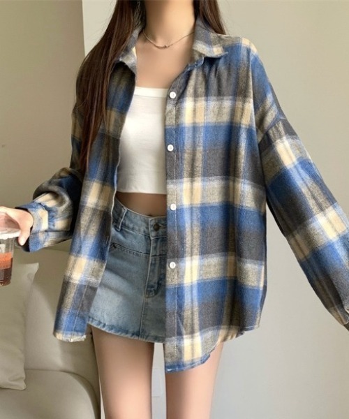 yuue' ( wear )（ユーイ）の「オーバーサイズチェック長袖シャツ（シャツ/ブラウス・レディース・グリーン/イエロー/ネイビー/ブルー/ブラック/レッド/ブラック系その他/ブラック系その他2/レッド系その他/ブルー系その他/イエロー系その他・FREE）」の22枚目の写真