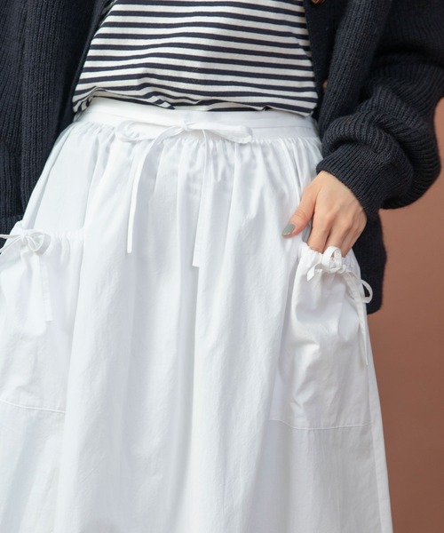 PAR ICI（パーリッシィ）の「グランジウォッシュ エプロン風レイヤードスカート（スカート・レディース・ホワイト/ベージュ系その他・FREE）」の6枚目の写真