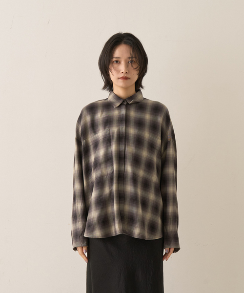 Rouge vif(ルージュヴィフ)の「オンブレーチェックシャツ(シャツ/ブラウス・レディース・ブラウン系その他/グレー系その他・フリー)」の11枚目の写真