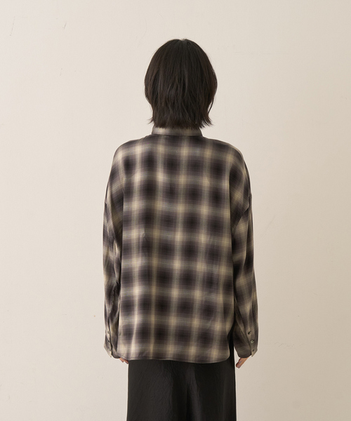 Rouge vif(ルージュヴィフ)の「オンブレーチェックシャツ(シャツ/ブラウス・レディース・ブラウン系その他/グレー系その他・フリー)」の13枚目の写真