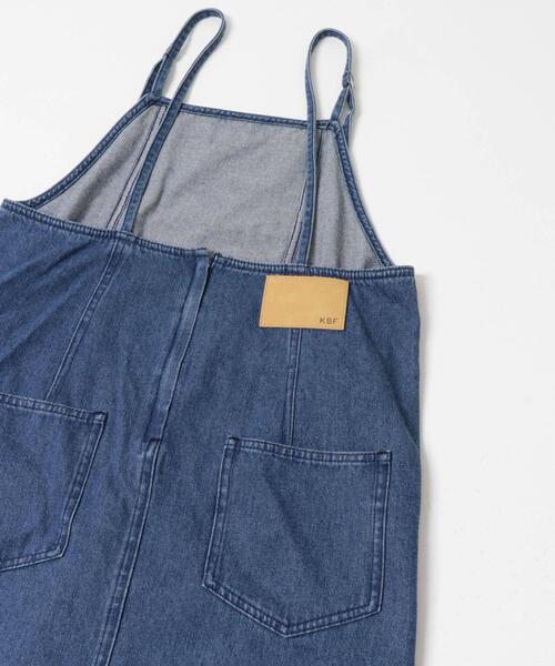 KBF(ケイビーエフ)の「フリンジデニムキャミワンピース(ワンピース・レディース・ライトブルー/ブルー・ONE)」の11枚目の写真