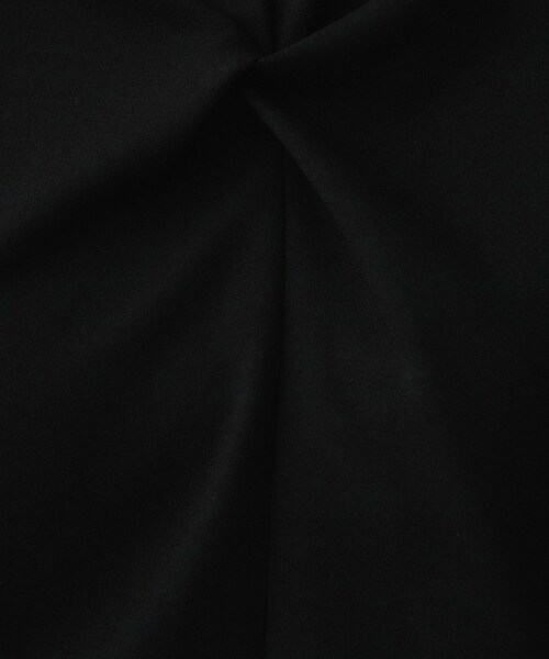 UNTITLED（アンタイトル）の「【洗える/ストレッチ/通勤】Vネックブラウス（シャツ/ブラウス・レディース・ブラック/ライトグレー/ホワイト・46/44/04/03/02/01/00/50/48）」の16枚目の写真