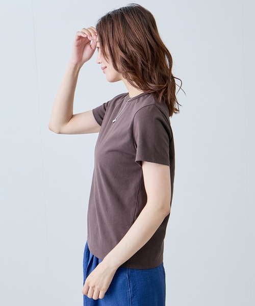 Jayro(ジャイロ)の「ベーシックTシャツ(Tシャツ/カットソー・レディース・ホワイト系その他/ダークブラウン/レッド/ベージュ/ブラック・FREE)」の16枚目の写真