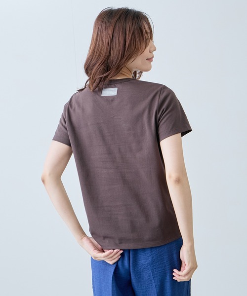 Jayro(ジャイロ)の「ベーシックTシャツ(Tシャツ/カットソー・レディース・ホワイト系その他/ダークブラウン/レッド/ベージュ/ブラック・FREE)」の17枚目の写真