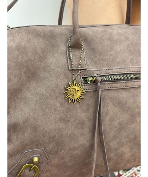 EVRIS（エヴリス）の「フェイクレザーボーホーBIG BAG（ボストンバッグ・レディース・ブラウン/ブラック・FREE）」の14枚目の写真