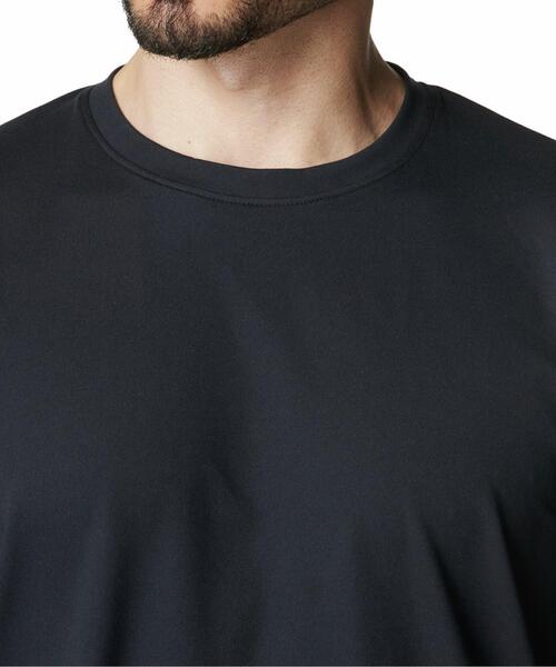 UNDER ARMOUR（アンダーアーマー）の「UAモチベート ロングスリーブ Tシャツ（トレーニング/メンズ）（Tシャツ/カットソー・メンズ・ブラック・L/S/XL/M/3XL/2XL）」の4枚目の写真