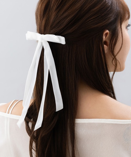 LA MUe(ラミュー)の「【LA MUE】ベロアリボンバレッタ(バレッタ/ヘアクリップ・レディース・ホワイト/レッド/ブラウン/ブラック・FREE)」の7枚目の写真