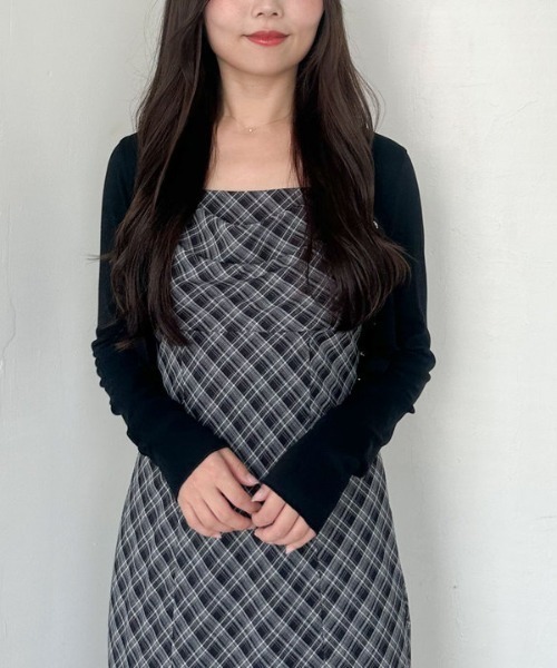 archives(アルシーヴ)の「針抜きカットカーディガン(カーディガン/ボレロ・レディース・ブラック/アイボリー/チャコールグレー・MEDIUM)」の9枚目の写真