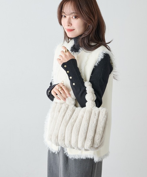 MAGASIN DE MODE Chou Chou(マガジンデモードシュシュ)の「【MAGASIN DE MODE Chou Chou】モコモコ ファートート SNBD(トートバッグ・レディース・アイボリー/ブラック/グレー/モカ・FREE)」の21枚目の写真