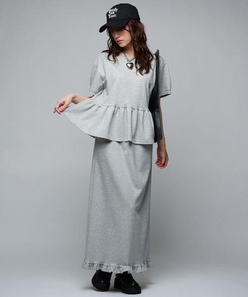 Narcissus(ナルシス)の「パフペプラムスウェットTシャツ フリルスウェット(Tシャツ/カットソー・レディース・グレー/ブラック・FREE)」の3枚目の写真