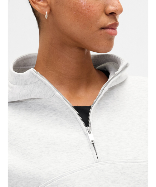 GAP(ギャップ)の「GapFit オーバーサイズ 1/4ジップアップパーカー(パーカー・レディース・グレー/ブラック・XS/M/S/L/XXS)」の6枚目の写真