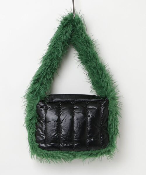 Magine(マージン)の「cheek チーク side monster shoulder/サイド モンスター ショルダー(ショルダーバッグ・レディース・ブラック×グリーン/シルバー/ライム/ピンク・FREE)」の10枚目の写真