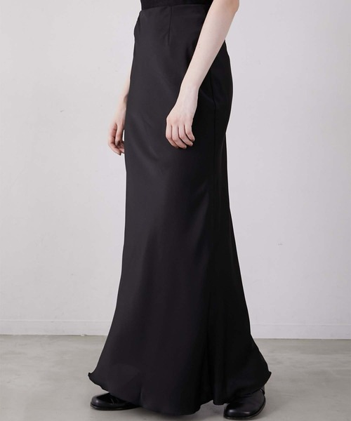 LA PEAU DE GEM】no slit satin skirt/ノースリットサテンスカート
