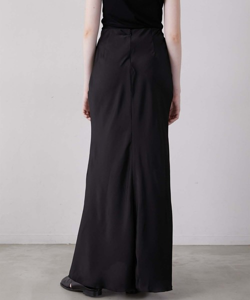 LA PEAU DE GEM】no slit satin skirt/ノースリットサテンスカート