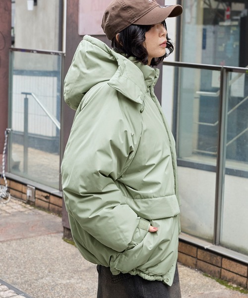 BARK MANHATTAN(バークマンハッタン)の「【BARK MANHATTAN】<撥水/防風> 2WAYファンクショナルビッグシルエット フード着脱 パディング中綿ジャケット(ダウンジャケット/コート・メンズ・ブラック/アイボリー/チャコール/ライトカーキ・L/M)」の8枚目の写真