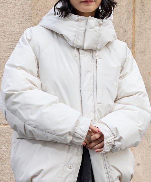 BARK MANHATTAN(バークマンハッタン)の「【BARK MANHATTAN】<撥水/防風> 2WAYファンクショナルビッグシルエット フード着脱 パディング中綿ジャケット(ダウンジャケット/コート・メンズ・ブラック/アイボリー/チャコール/ライトカーキ・L/M)」の5枚目の写真