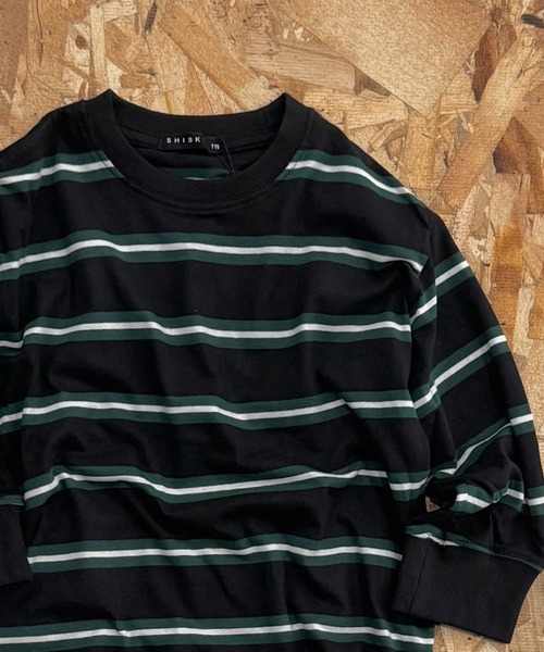 SHISKY(シスキー)の「先染めボーダー オーバーサイズ 長袖Tシャツ(Tシャツ/カットソー・キッズ・ネイビー/ブラック/グレー系その他/チャコールグレー/ダークグリーン/オフホワイト/ベージュ系その他/ホワイト系その他/ブラック系その他/グリーン系その他/ベージュ/パープル・140/130/120/110/160/150)」の3枚目の写真