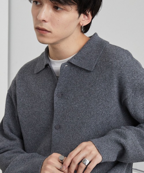 MONO-MART(モノマート)の「<ウォッシャブル> コンパクト ベーシック ニットシャツカーディガン(ニット/セーター・メンズ・グレー/ブラック/グレイッシュベージュ/ブラウン/レッド/ネイビー・L/M/S)」の2枚目の写真