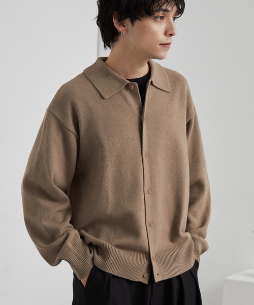 MONO-MART(モノマート)の「<ウォッシャブル> コンパクト ベーシック ニットシャツカーディガン(ニット/セーター・メンズ・グレー/ブラック/グレイッシュベージュ/ブラウン/レッド/ネイビー・L/M/S)」の4枚目の写真