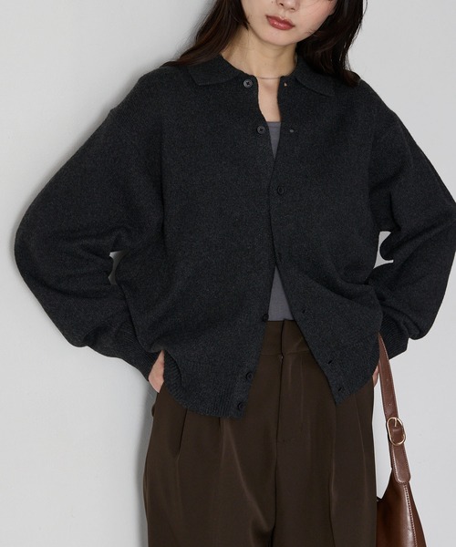 MONO-MART(モノマート)の「<ウォッシャブル> コンパクト ベーシック ニットシャツカーディガン(ニット/セーター・メンズ・グレー/ブラック/グレイッシュベージュ/ブラウン/レッド/ネイビー・L/M/S)」の21枚目の写真