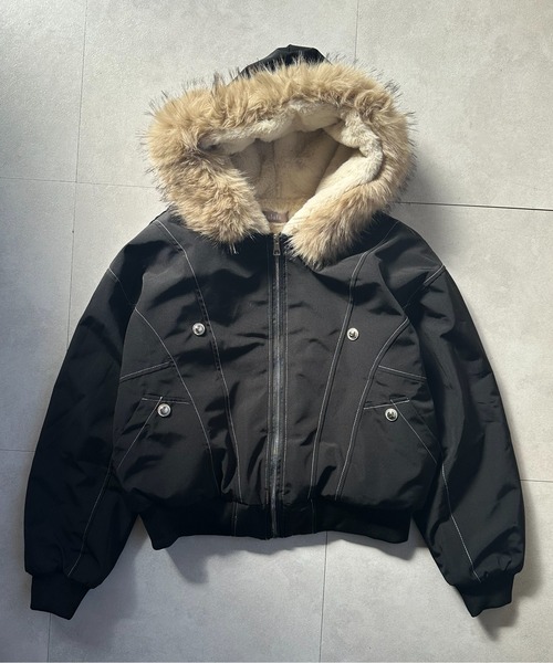 VIBGYOR(ヴィブジョー)の「ファー付きフード ミリタリーブルゾン/ミリタリージャケット 韓国ファッション アウター 防寒アウター 秋冬(CZ)(その他アウター・レディース・グレー/ブラック・L/M)」の16枚目の写真