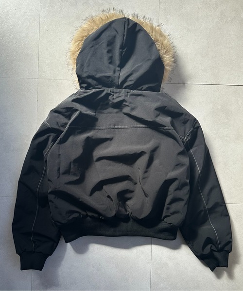 VIBGYOR(ヴィブジョー)の「ファー付きフード ミリタリーブルゾン/ミリタリージャケット 韓国ファッション アウター 防寒アウター 秋冬(CZ)(その他アウター・レディース・グレー/ブラック・L/M)」の17枚目の写真