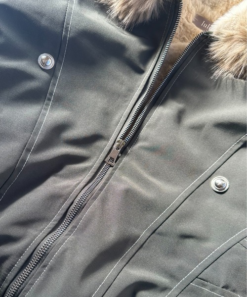 VIBGYOR(ヴィブジョー)の「ファー付きフード ミリタリーブルゾン/ミリタリージャケット 韓国ファッション アウター 防寒アウター 秋冬(CZ)(その他アウター・レディース・グレー/ブラック・L/M)」の21枚目の写真
