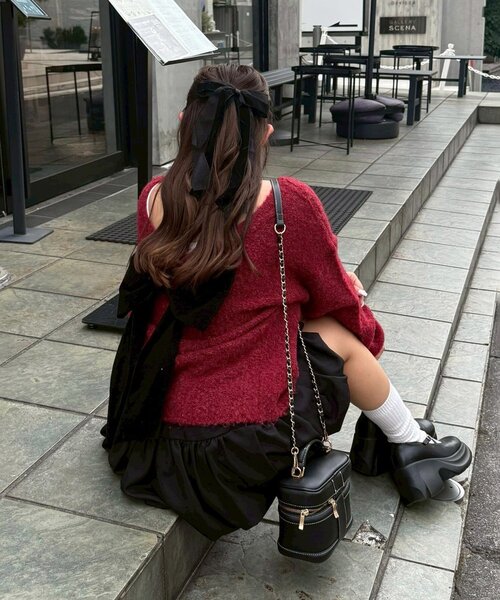 continuer de NICE CLAUP（コンティニューデナイスクラップ）の「【Ribbon Collection】後ろベロアリボンニット（ニット/セーター・レディース・グレー/アイボリー/ボルドー・FREE）」の5枚目の写真