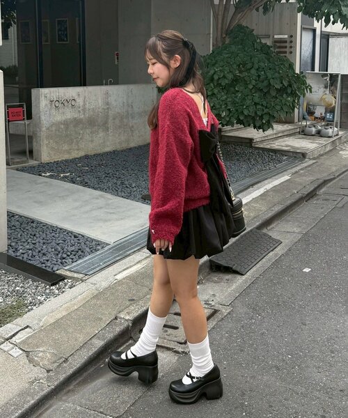 continuer de NICE CLAUP（コンティニューデナイスクラップ）の「【Ribbon Collection】後ろベロアリボンニット（ニット/セーター・レディース・グレー/アイボリー/ボルドー・FREE）」の10枚目の写真