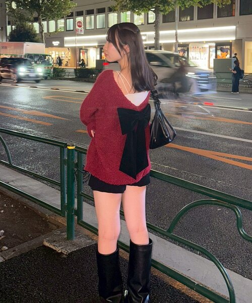 continuer de NICE CLAUP（コンティニューデナイスクラップ）の「【Ribbon Collection】後ろベロアリボンニット（ニット/セーター・レディース・グレー/アイボリー/ボルドー・FREE）」の21枚目の写真