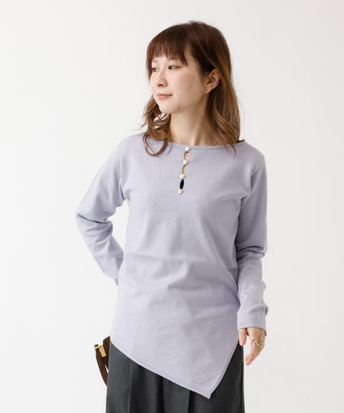 EMMA ROUGE VIF(エマルージュヴィフ)の「【一部店舗限定】センターシーム ボートネックニットプルオーバー(ニット/セーター・レディース・アイボリー/モカ/ラベンダー・フリー)」の6枚目の写真