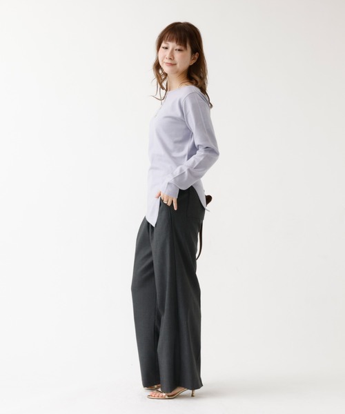EMMA ROUGE VIF(エマルージュヴィフ)の「【一部店舗限定】センターシーム ボートネックニットプルオーバー(ニット/セーター・レディース・アイボリー/モカ/ラベンダー・フリー)」の13枚目の写真