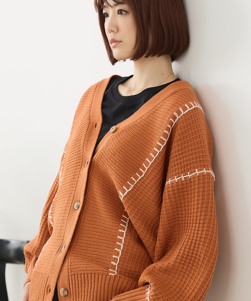 fort point（フォーポイント）の「【C-FORT POINT/フォートポイント】ブランケットステッチ Vネックロングカーディガン（カーディガン/ボレロ・レディース・ブラック/アイボリー/オレンジ/ダークブルー・FREE）」の9枚目の写真