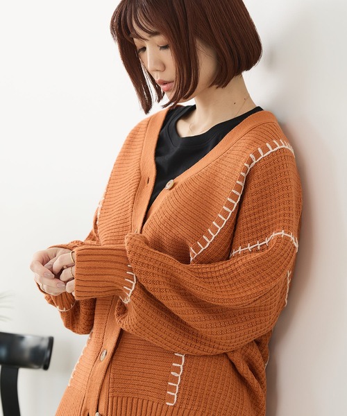 fort point（フォーポイント）の「【C-FORT POINT/フォートポイント】ブランケットステッチ Vネックロングカーディガン（カーディガン/ボレロ・レディース・ブラック/アイボリー/オレンジ/ダークブルー・FREE）」の10枚目の写真