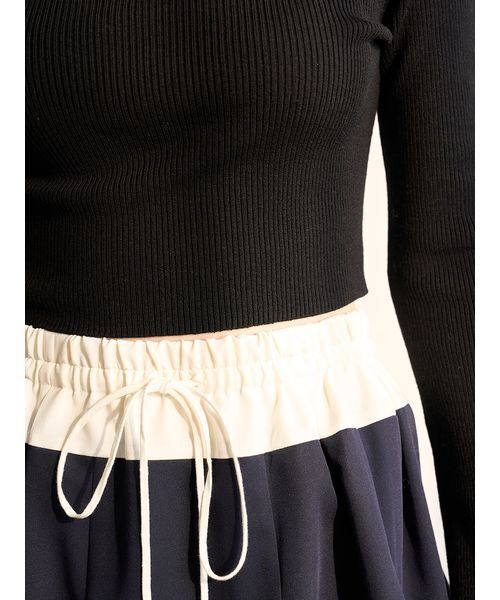 SNIDEL（スナイデル）の「2wayクロップドハイネックプルオーバー（ニット/セーター・レディース・アイボリー/ブラック/ブラウン/ピンク・F）」の18枚目の写真