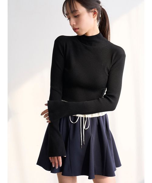 SNIDEL（スナイデル）の「2wayクロップドハイネックプルオーバー（ニット/セーター・レディース・アイボリー/ブラック/ブラウン/ピンク・F）」の22枚目の写真