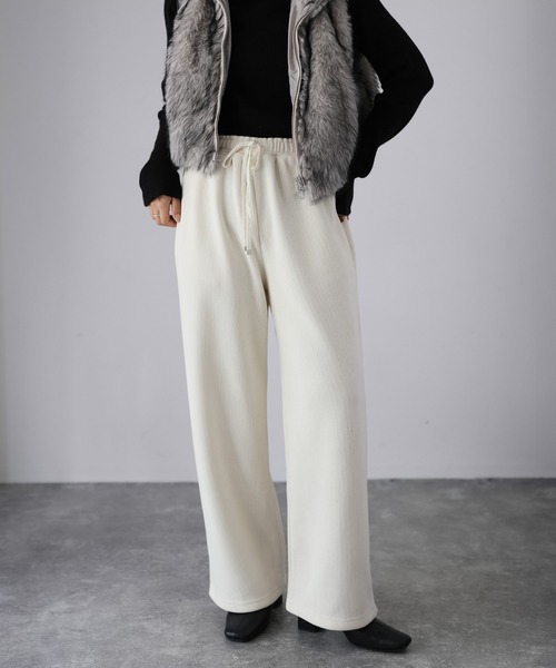 Riberry（リベリー）の「コーデュロイ裏起毛セミワイドパンツ（その他パンツ・レディース・モカ/ブラウン/アイボリー/ブラック・MEDIUM）」の18枚目の写真