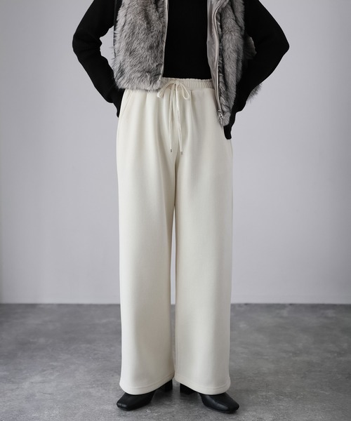 Riberry（リベリー）の「コーデュロイ裏起毛セミワイドパンツ（その他パンツ・レディース・モカ/ブラウン/アイボリー/ブラック・MEDIUM）」の5枚目の写真