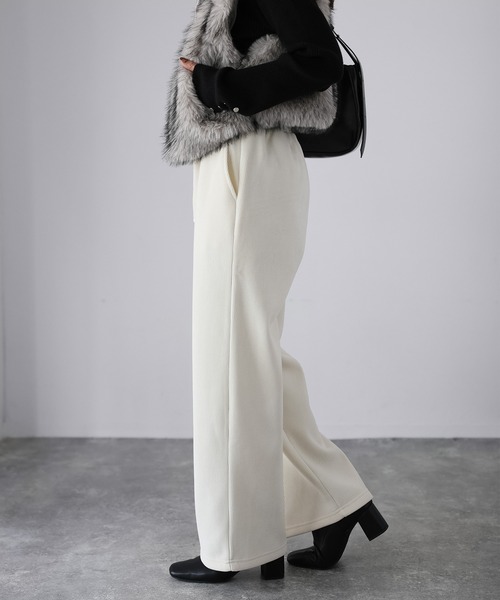 Riberry（リベリー）の「コーデュロイ裏起毛セミワイドパンツ（その他パンツ・レディース・モカ/ブラウン/アイボリー/ブラック・MEDIUM）」の20枚目の写真