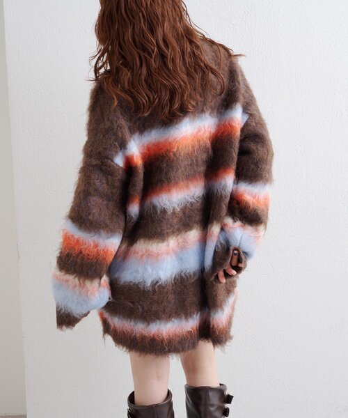 w closet(ダブルクローゼット)の「ボーダーシャギーニット(ニット/セーター・レディース・ブラウン/カーキ/ピンク/ブルー・SMALL/MEDIUM)」の7枚目の写真