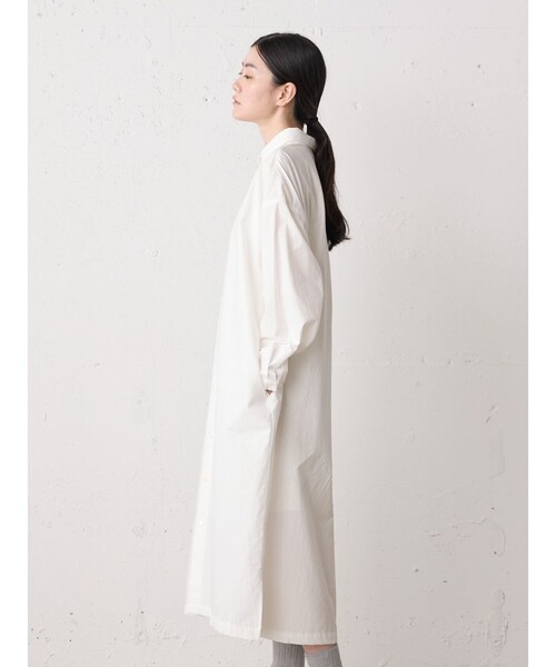MidiUmi（ミディウミ）の「MidiUmi ワークシャツワンピース（ワンピース・レディース・ベージュ/オフホワイト・FREE）」の20枚目の写真