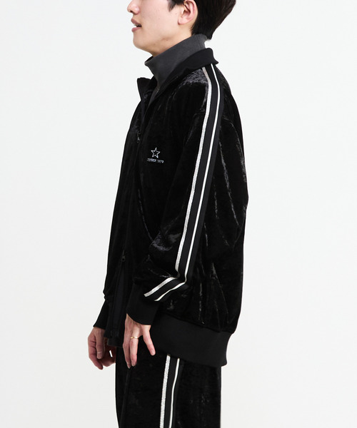 CONVERSE TOKYO(コンバーストウキョウ)の「SIDE LINE CRASHED VELOR TRACK JACKET(ジャージ・レディース・ピンク/グレー/ブルー/ブラック・SMALL/MEDIUM)」の5枚目の写真