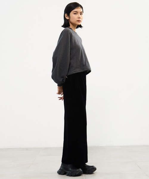 STUDIOUS（ステュディオス）の「【STUDIOUS/ステュディオス】DRAWSTRING GATHER SLEEVE SWEAT SHIRT/ドローストリングギャザースリーブスウェットシャツ（スウェット・レディース・ダークブラウン/ダークグレー・FREE）」の4枚目の写真