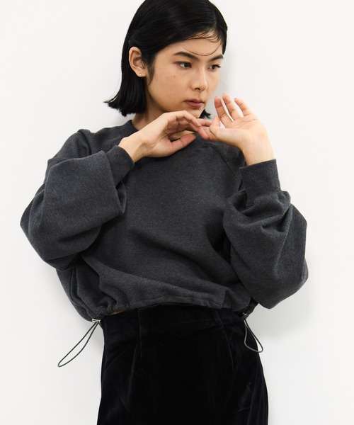 STUDIOUS（ステュディオス）の「【STUDIOUS/ステュディオス】DRAWSTRING GATHER SLEEVE SWEAT SHIRT/ドローストリングギャザースリーブスウェットシャツ（スウェット・レディース・ダークブラウン/ダークグレー・FREE）」の7枚目の写真