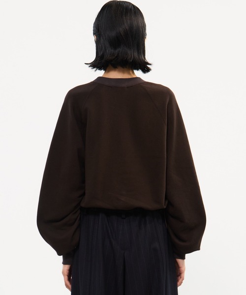 STUDIOUS（ステュディオス）の「【STUDIOUS/ステュディオス】DRAWSTRING GATHER SLEEVE SWEAT SHIRT/ドローストリングギャザースリーブスウェットシャツ（スウェット・レディース・ダークブラウン/ダークグレー・FREE）」の22枚目の写真