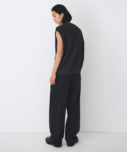 MUSINSA STANDARD（ムシンサスタンダード）の「リネンライクセミバルーンデニムパンツ[ウォッシュドブラック]（デニムパンツ・メンズ・その他・26/27/28/29/36/34/32/30/31/33/40/38/42）」の4枚目の写真