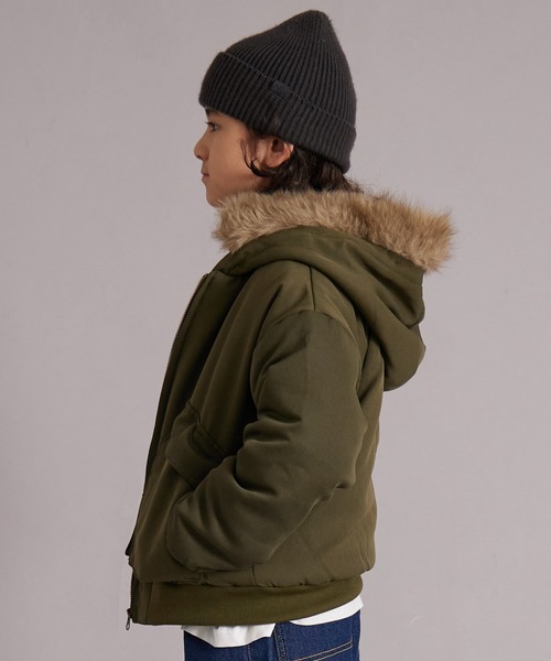 PAIRMANON STREET（ペアマノンストリート）の「中わた ファー付き フード ブルゾン【PAIRMANON STREET】（ブルゾン・キッズ・ブラック/カーキ/レッド系その他・100/110/120/130/140/150/160/90）」の5枚目の写真